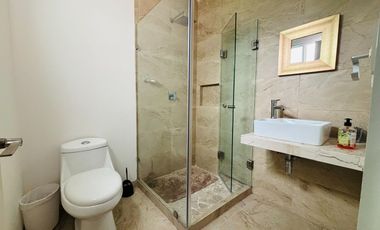 Casa en venta de 3 recámaras en privada de 24 casas con alberca y seguridad 24/7