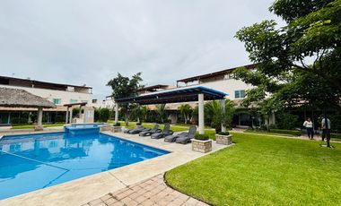 Casa en venta de 3 recámaras en privada de 24 casas con alberca y seguridad 24/7