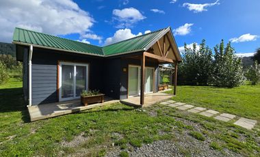 Arriendo Exclusiva Casa en Loteo Alto Río – Naturaleza, Seguridad y Conectividad