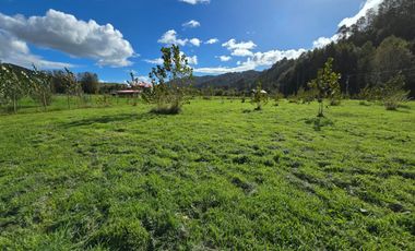 Arriendo Exclusiva Casa en Loteo Alto Río – Naturaleza, Seguridad y Conectividad