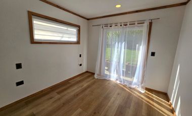 Arriendo Exclusiva Casa en Loteo Alto Río – Naturaleza, Seguridad y Conectividad