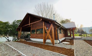 Arriendo Exclusiva Casa en Loteo Alto Río – Naturaleza, Seguridad y Conectividad