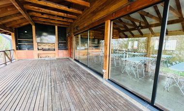 Arriendo Exclusiva Casa en Loteo Alto Río – Naturaleza, Seguridad y Conectividad