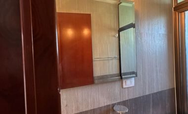 VENTA DE CASA EN EL FRACCIONAMIENTO MOLINO DE SANTO DOMINGO EN PUEBLA, CUATRO RECAMARAS CON BAÑO CADA UNA UNA EN PLANTA BAJA Y CUARTO DE SERVICIO.
