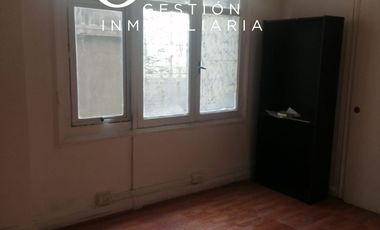 Se arrienda oficina en Edificio Teatinos 251 a pasos del metro Moneda