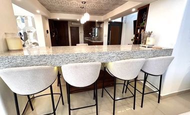 RESIDENCIA DE LUJO TOTALMENTE AMUEBLADA CON ALBERCA, GIMNASIO Y 5 RECAMARAS, COLONIA PITIC.