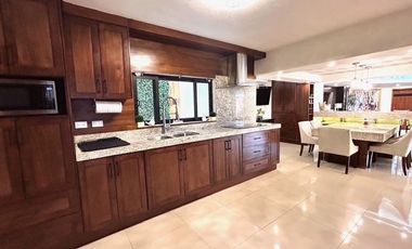 RESIDENCIA DE LUJO TOTALMENTE AMUEBLADA CON ALBERCA, GIMNASIO Y 5 RECAMARAS, COLONIA PITIC.