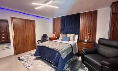 RESIDENCIA DE LUJO TOTALMENTE AMUEBLADA CON ALBERCA, GIMNASIO Y 5 RECAMARAS, COLONIA PITIC.
