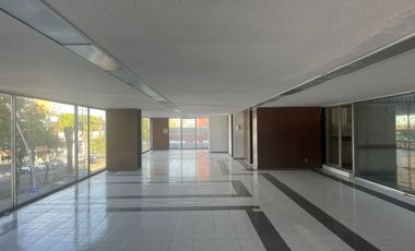 Local comercial en renta sobre avenida Juarez