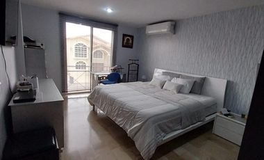 Casa en venta en Samborondón, 213 m², con 3 habitaciones y cuarto de servicio