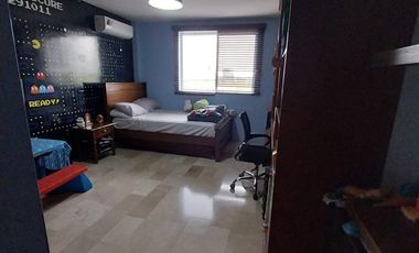 Casa en venta en Samborondón, 213 m², con 3 habitaciones y cuarto de servicio
