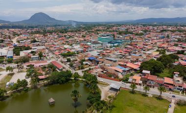 Espacio Para Crear, Crecer Y Remodelar Casa En Moyobamba