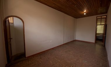 Espacio Para Crear, Crecer Y Remodelar Casa En Moyobamba