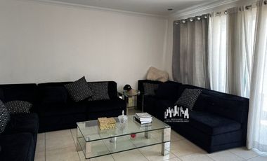 CASA EN VIRREYES CON AMPLIOS ESPACIOS