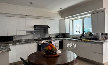 CASA EN VIRREYES CON AMPLIOS ESPACIOS