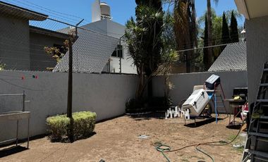 CASA EN VIRREYES CON AMPLIOS ESPACIOS