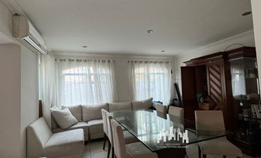 CASA EN VIRREYES CON AMPLIOS ESPACIOS