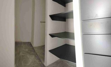 Moderna casa con alberca climatizada y seguridad