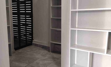 Moderna casa con alberca climatizada y seguridad