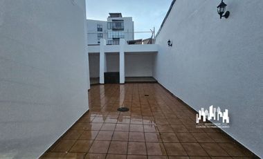 CASA SOBRE AV. TEPEYAC IDEAL PARA NEGOCIO