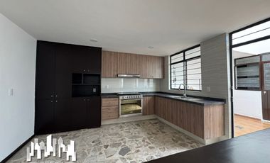 CASA SOBRE AV. TEPEYAC IDEAL PARA NEGOCIO