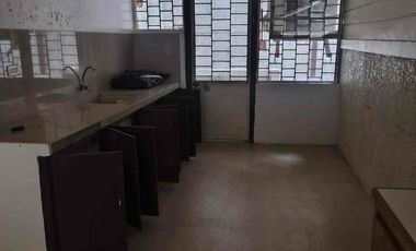 4BR House for Rent in Woodridge