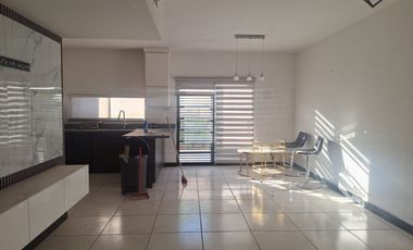 CASA EN RENTA LA GAVIA RESIDENCAL