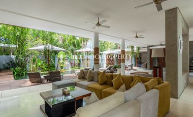 DIJUAL VILLA DENGAN 5 KAMAR TIDUR DILENGKAPI ROOFTOP DAN STUDIO YOGA