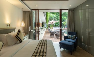 DIJUAL VILLA DENGAN 5 KAMAR TIDUR DILENGKAPI ROOFTOP DAN STUDIO YOGA