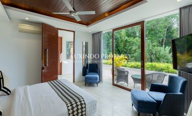 DIJUAL VILLA DENGAN 5 KAMAR TIDUR DILENGKAPI ROOFTOP DAN STUDIO YOGA