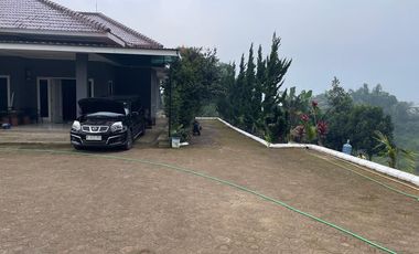 Jual Villa Puncak Cipanas di Atas Sate Merangi Tanah Luas
