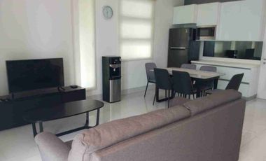 Sewa rumah bagus & modern Cipete Jakarta selatan ( semi furnished )