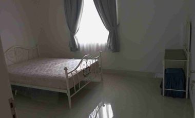 Sewa rumah bagus & modern Cipete Jakarta selatan ( semi furnished )