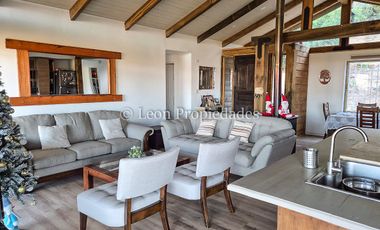 Leon Propiedades vende parcela con casa en sector el Quillay, Curacaví.