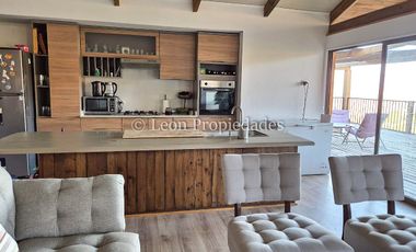 Leon Propiedades vende parcela con casa en sector el Quillay, Curacaví.