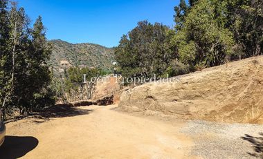 Leon Propiedades vende parcela con casa en sector el Quillay, Curacaví.