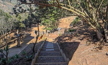 Leon Propiedades vende parcela con casa en sector el Quillay, Curacaví.