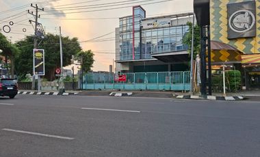Jual Gedung Komersial Pusat Kota Semarang – LT 514m / LB 650m (Nego)