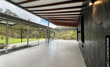 Casa en Arriendo Sector Loma del Escobero - Envigado