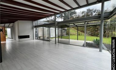 Casa en Arriendo Sector Loma del Escobero - Envigado