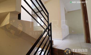 Se renta casa en en una privada de la Misión, en Celaya, Guanajuato, una excelente ubicación, prácticamente atrás de Parque Celaya, con todos los serv