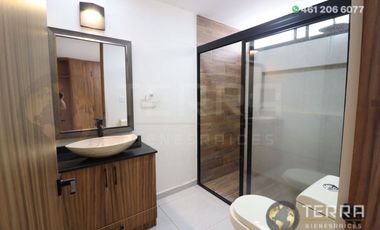 Se renta casa en en una privada de la Misión, en Celaya, Guanajuato, una excelente ubicación, prácticamente atrás de Parque Celaya, con todos los serv