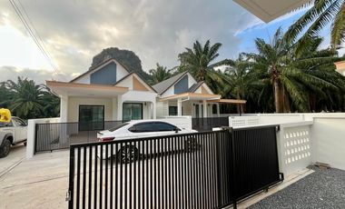 Cozy 2-Bedroom Mountain View House for Rent in Chong Phli, Krabi