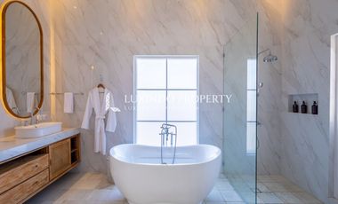 DIJUAL VILLA MEWAH 4KT SIAP HUNI DENGAN DESAIN MODERN & SENTUHAN BALI