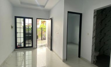 DIJUAL CEPAT RUMAH DI TAMAN SURYA 5
