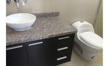 Departamento en Venta en Manta con Vista al Mar