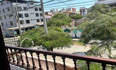 Alquila en Surco – 3 dormitorios, balcón por S/ 2,500