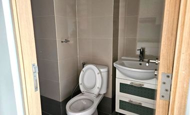 Apt kebon jeruk maqna residence 2 lantai loft design, akses tol dekat, akses jalan bebas banjir murah banget