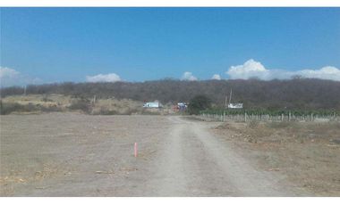 Venta de Terreno en la Vía Manta-Rocafuerte