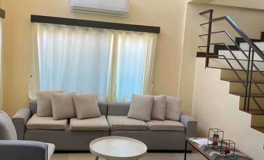 4BR Woodridge House for Rent